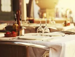 restaurant table setting