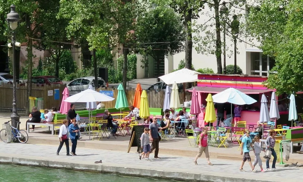 Customers eating in a pop up restaurant 