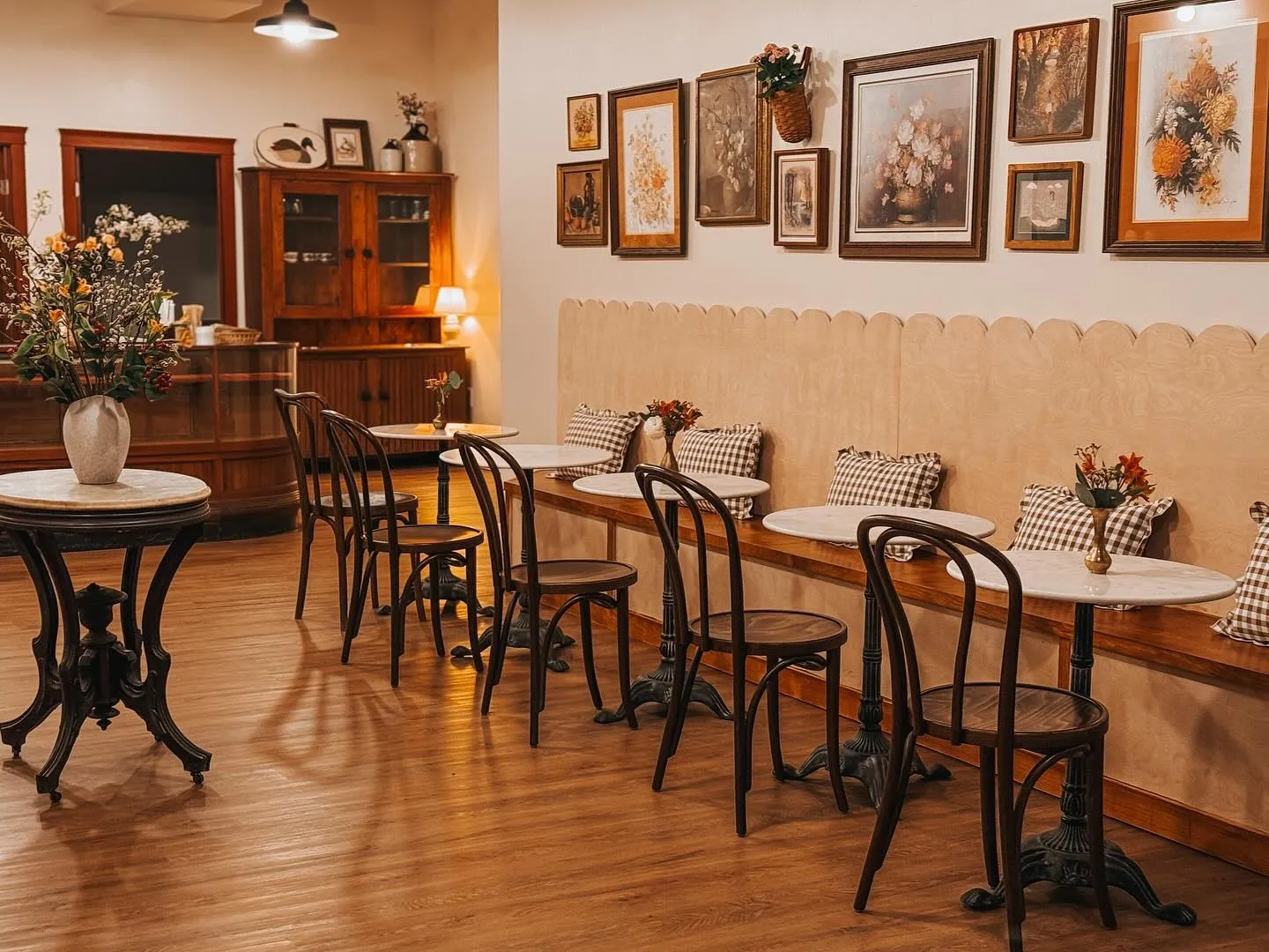 an empty restaurant during slow hours
