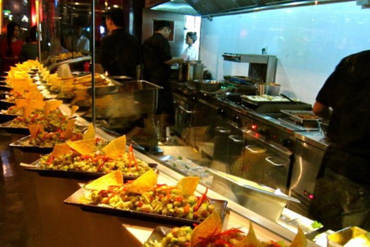 المطاعم والطهاة والتقارير