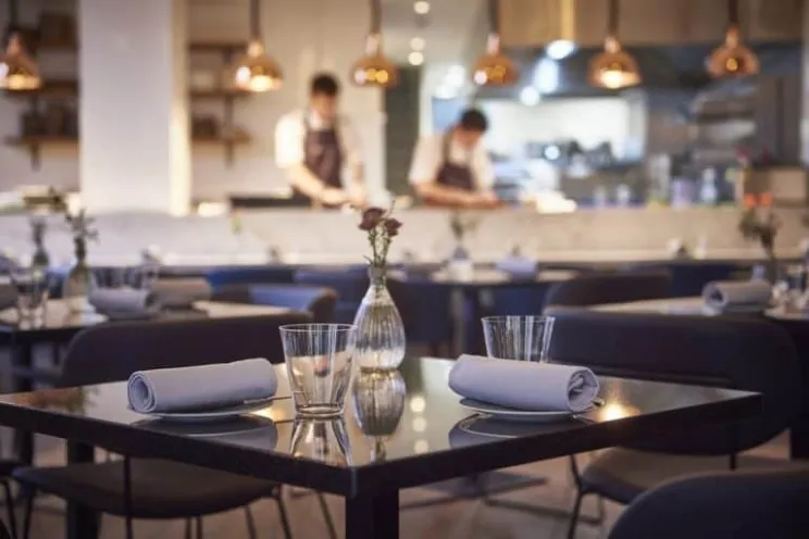Giving feedback at restaurants and how to respond
